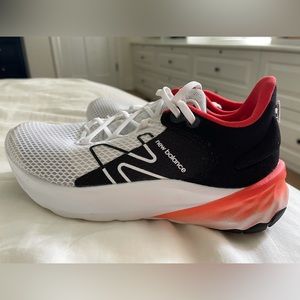 Boys’ New Balance Fresh Foam Roav